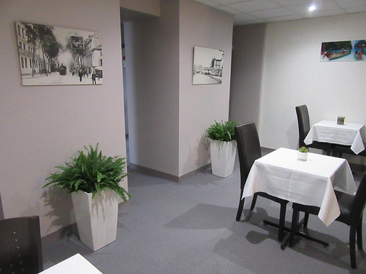 Contact Hotel De France Сент Экстерьер фото